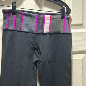 Lululemon Reversible Leggings Sz 6 Black Paris Pink Grey